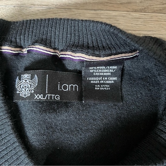 Men's V-Neck Black Sweater - Picture 2 of 4